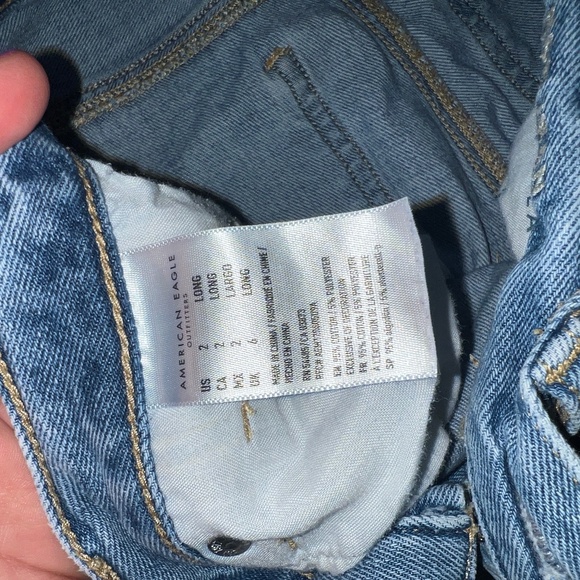 American Eagle High Rise Jeans - Picture 3 of 4
